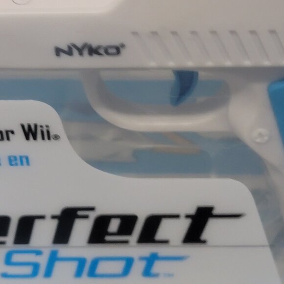 Nitendo Wii Perfect Shot by Nyko - Picture 2 of 6